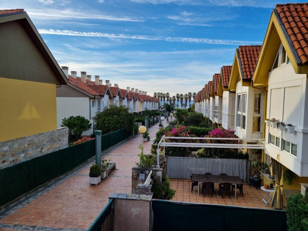Villa 158A Triplex Rinconin Con Piscina à Gijón Extérieur photo
