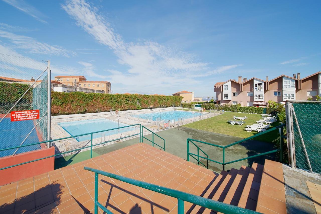 Villa 158A Triplex Rinconin Con Piscina à Gijón Extérieur photo